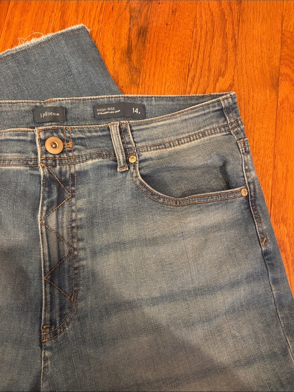 High Rise Straight Leg Crop Jeans - 14 R - Picture 5 of 12